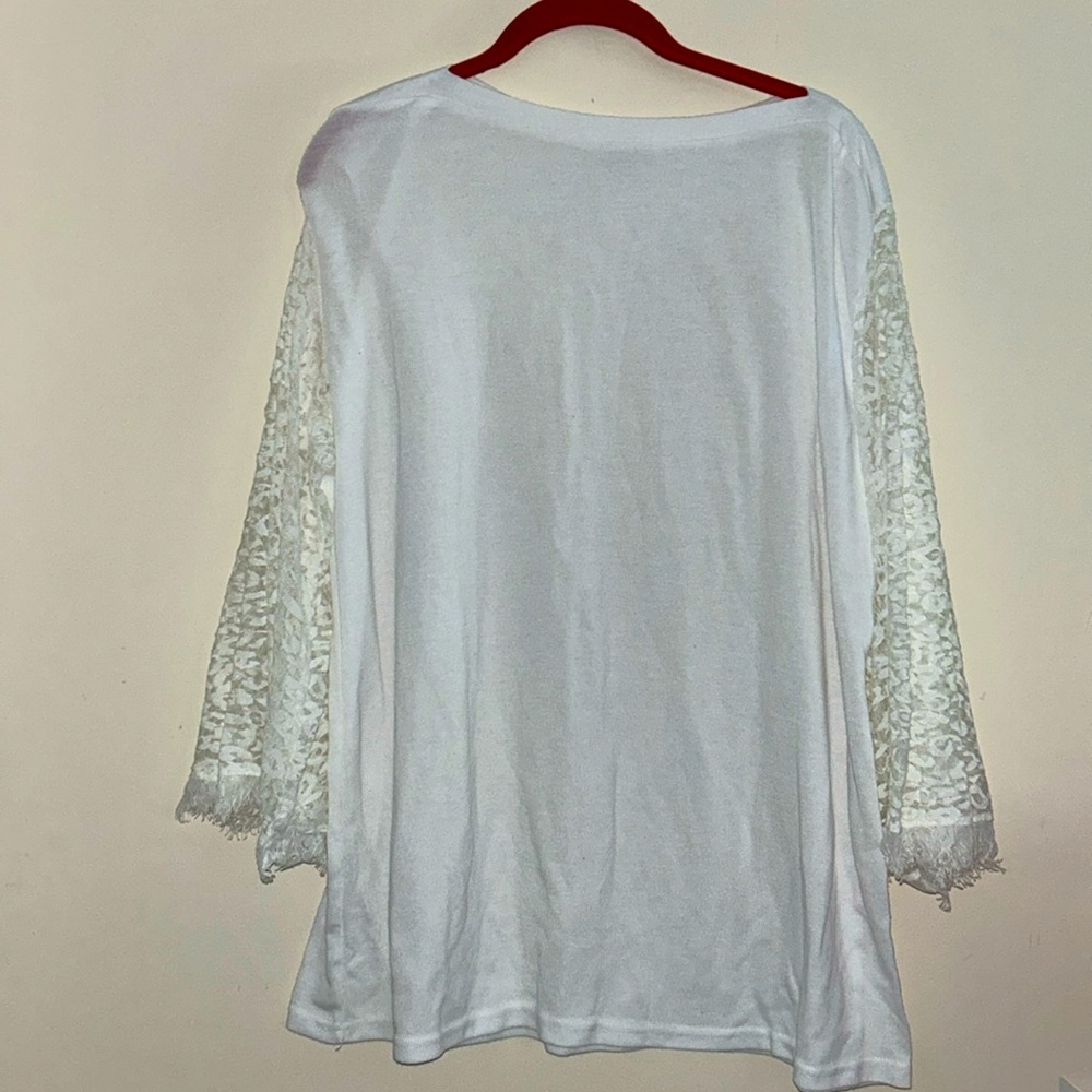 Leopard lace sleeve sweater
